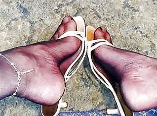 Cumming On Sisters Sandles