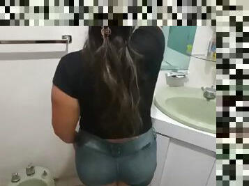 I FUCK THE SERVICE GIRL IN THE BATHROOM HIDING