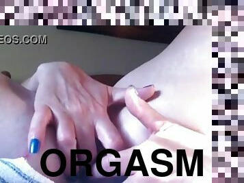 Girl masturbating to orgasm and squirting