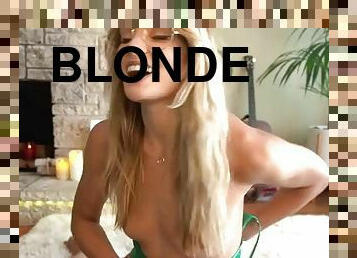 Hot blonde babe masturbates solo