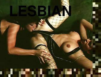 mastubasi, vagina-pussy, diikatkan-pada-tubuh, lesbian-lesbian, bintang-porno, gila, permainan-jari, stocking-stockings, berciuman, normal