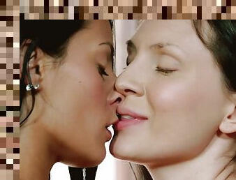 Lexi Dona & Nataly Von go lesbian