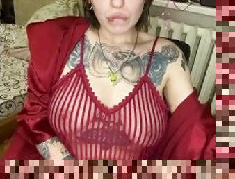 Tatooed girl with big boobs masturbate