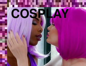 Cosplay lesbians make cum many times!