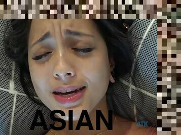 Asian teen Mi Ha Doan Hot Orgasm in POV style