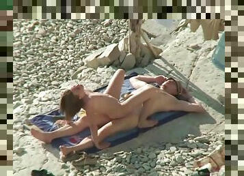 Couple Share Hot Moments On Public Nudist Beach - outdoor voyeur sex