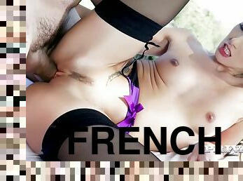 Stunning french dame clea gaultier makes out with hipster boy