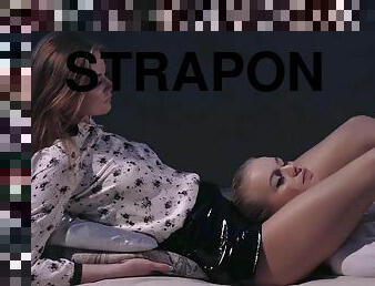 pėdkelnės, strapon, mažulės, lesbietės, kojos, maži-papai