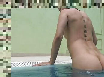 Hot tattooed czech sexy in the pool
