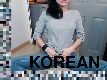 Hot korean girl flashing