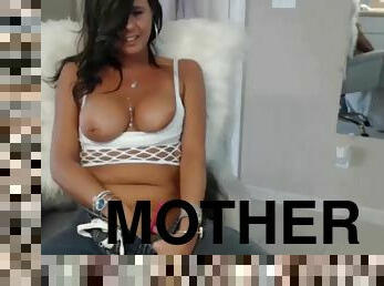 Gorgeous hot mother live cam orgasming