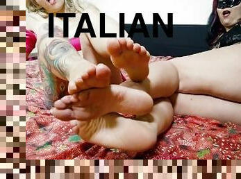 amatoriali, lesbiche, mammine-mature, pornostar, mamme, massaggi, piedi, bionde, madri, italiani