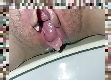 Public Hairy Upclose ???? creampie pussy+pissing ????