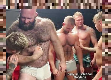 papà, vulve-pelose, amatoriali, cazzi-enormi, gay, massaggi, sesso-di-gruppo, grassottelle, wrestling, paparini