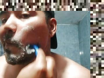 Accompany this feat bear to shave