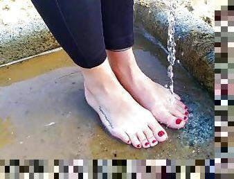 foot model shows her feet - german foot fetish