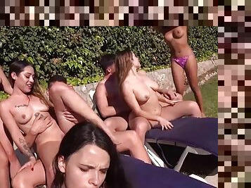 Hottie girls fucking in outdoor gangbang at summersinners