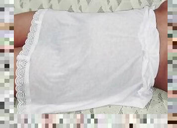 ??????? ????? ?? ?? ???? ??? ??? ????? ???? ?? ?????? - Sri Lankan Hot Wife wearing White Underskirt