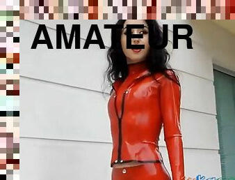 di-tempat-terbuka, amatir, sayang, latex