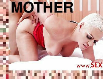 Dasha Hot Mother In Law - Blonde