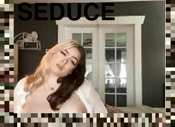 SEXY ALT SLUT Piercednoodles seduces you with plump breast