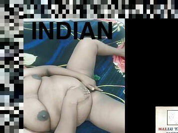 Indian Mallu In Aunty Show Boobs And Pussy With Big Clit