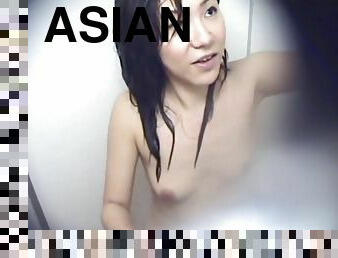 asiatiche, bagno, pubblici, giapponesi, videocamera, spiaggia, scene-rubate, voyeur, doccia, telecamere-nascoste