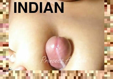 Indian Spa girl given her customer boobs fuck and cum in boobs