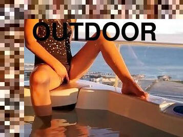 Hot Body Teen Girl Masturbate on terrass Outdoors