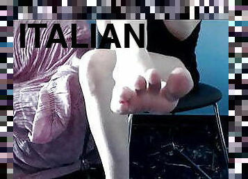 dewasa, pijat, kaki, eropa, mata-uang-euro, italia, fetish-benda-yang-dapat-meningkatkan-gairah-sex, wanita-simpanan, dominasi-perempuan-dalam-sex, payudara-kecil