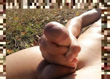 HORNY 18 TEEN BOY JERKING OFF OUTSIDE / CLOSE UP MASTURBATION