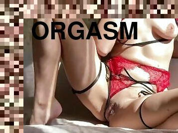 Hot TEEN girl gently cums on a fat dick! / Horny / Big orgasm / Cute / Big ass