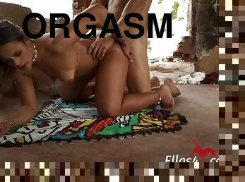 orgasme, blowjob-seks-dengan-mengisap-penis, antar-ras, remaja, latina, brazil, bersetubuh, oral-melalui-mulut, berambut-cokelat