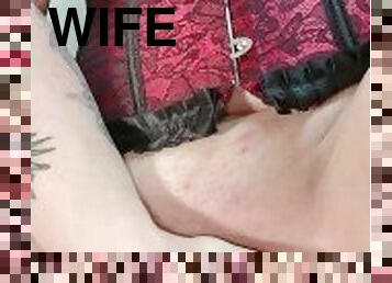 OF creator Sexy-hott-wife fingerbangs her wet pink pussy