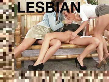 Lesbian Fisting
