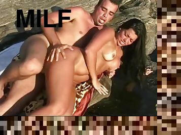 Brazilian juicy babe memorable sex story