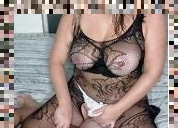 isot-tissit, äityli-ja-poitsu, orgasmi, pillu-pussy, typykät, milf, lelu, äityli, käsihomma, mälli