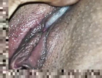 playing with my cuben wife’s creampie pussy
