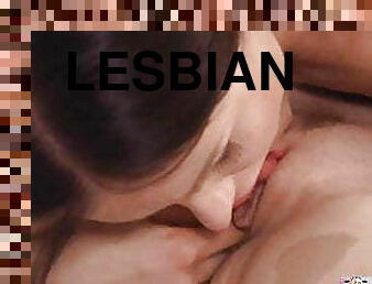 orgasme, vagina-pussy, lesbian-lesbian, gila, permainan-jari, ditindik, berambut-cokelat, tato, payudara-kecil