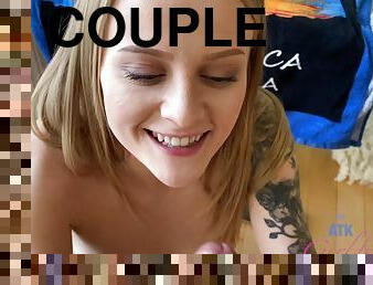 adolescente, pareja, primera-persona, rubia, blanca, tatuaje, tetitas