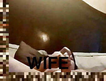 Dildoing wifey