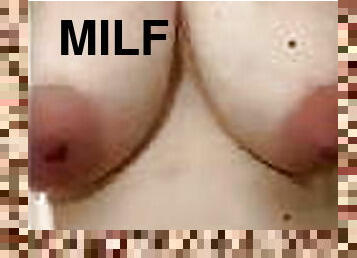 cur, nevasta, matura, bunicuta, intre-rase, milf, mama, laba, masaj, bbw