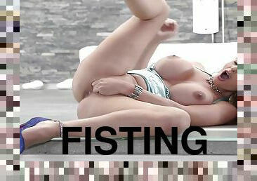 ROKO VIDEO-Big Tits Porn Fisting