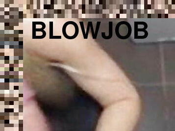 blowjob-seks-dengan-mengisap-penis, handjob-seks-dengan-tangan-wanita-pada-penis-laki-laki, biseksual