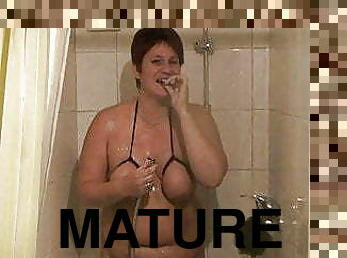 The shower hose ...