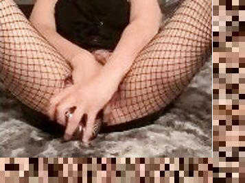 Goth trans girl Masturbate with dildo