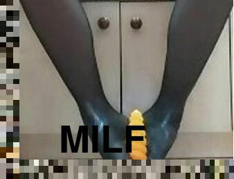 strømpebukser, amatør, milf, legetøj, massage, fødder, trusser, sperm, dildo, fetish