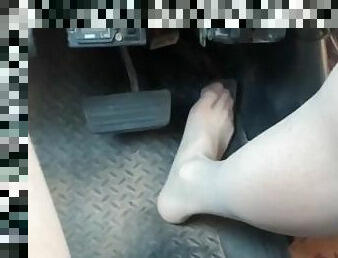 Cute sissy goes for a drive with nude stockings