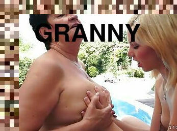 isoäiti-granny, sormettaminen, suuteleminen, tytär