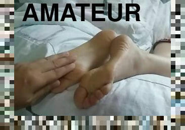 masturbation, amatör, cumshot, hemmagjord, fötter, juckande, flickvän, sprut, blond, footrunk